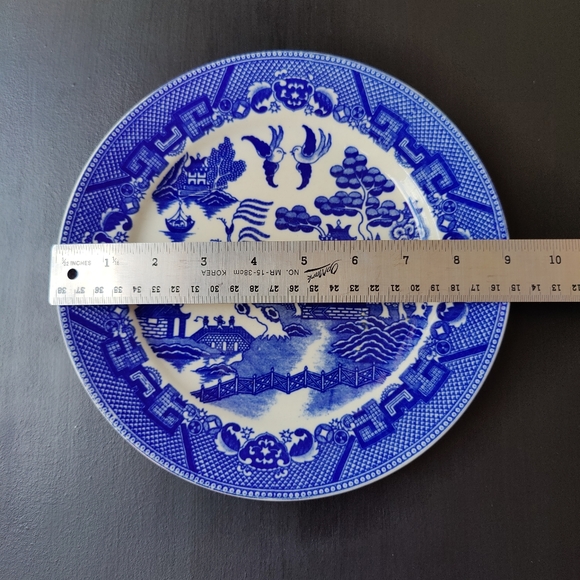 9 inch dinner 🍽️ plate | Blue Willow pattern 🔵⚪ | made in Japan - Picture 6 of 7